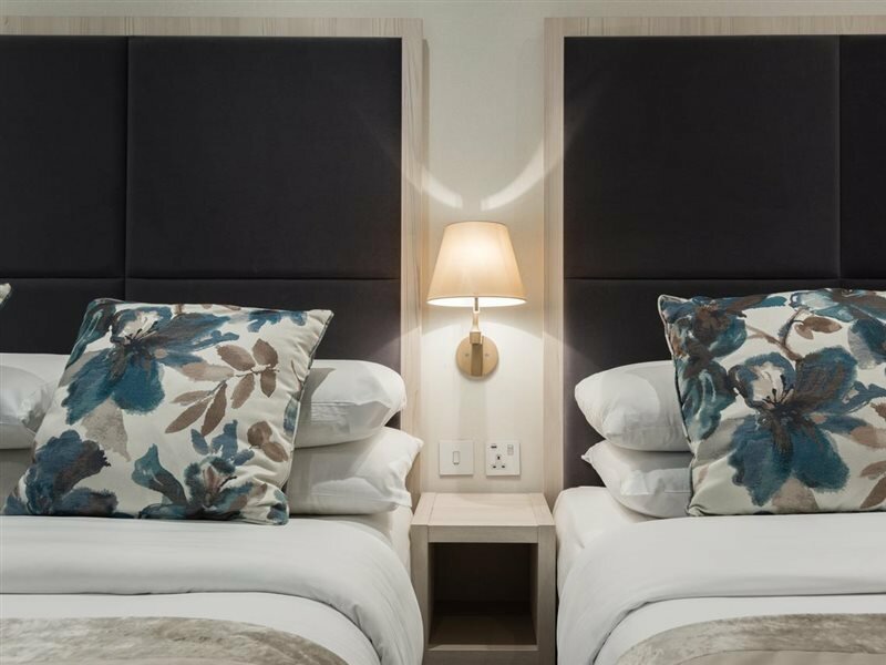 Фото Blandford Hotel