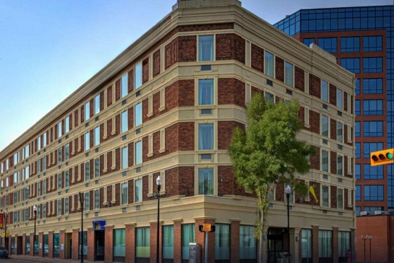 Фото Quality Inn & Suites Regina Downtown