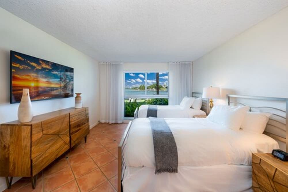 Фото Beach Haus Bal Harbour