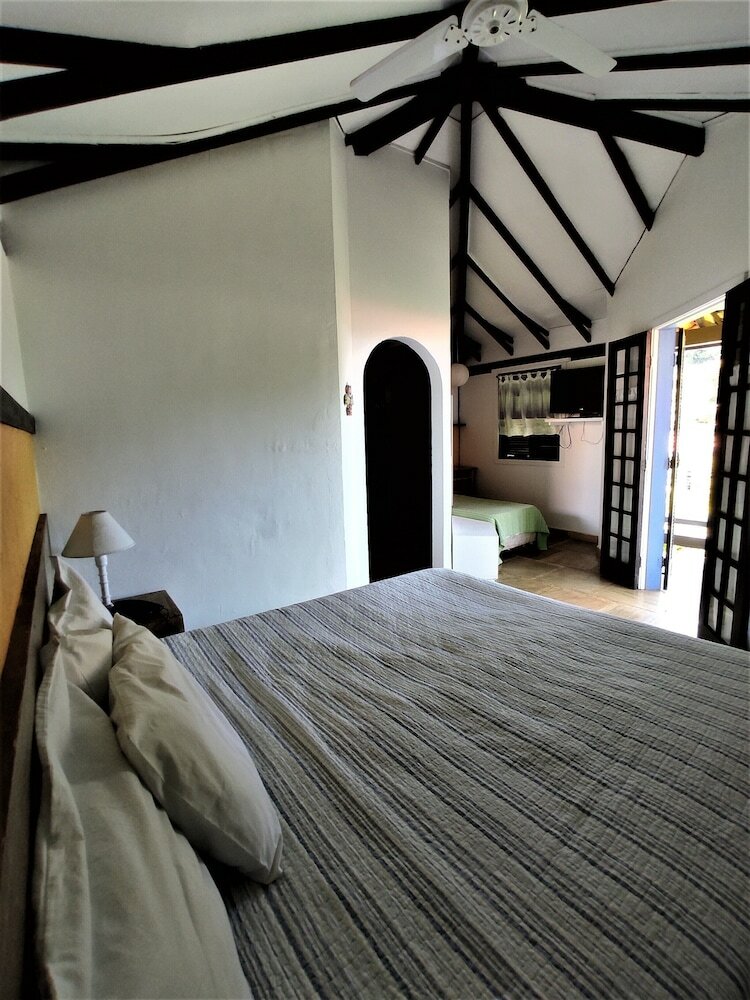 Фото Pousada Hibiscus Beach