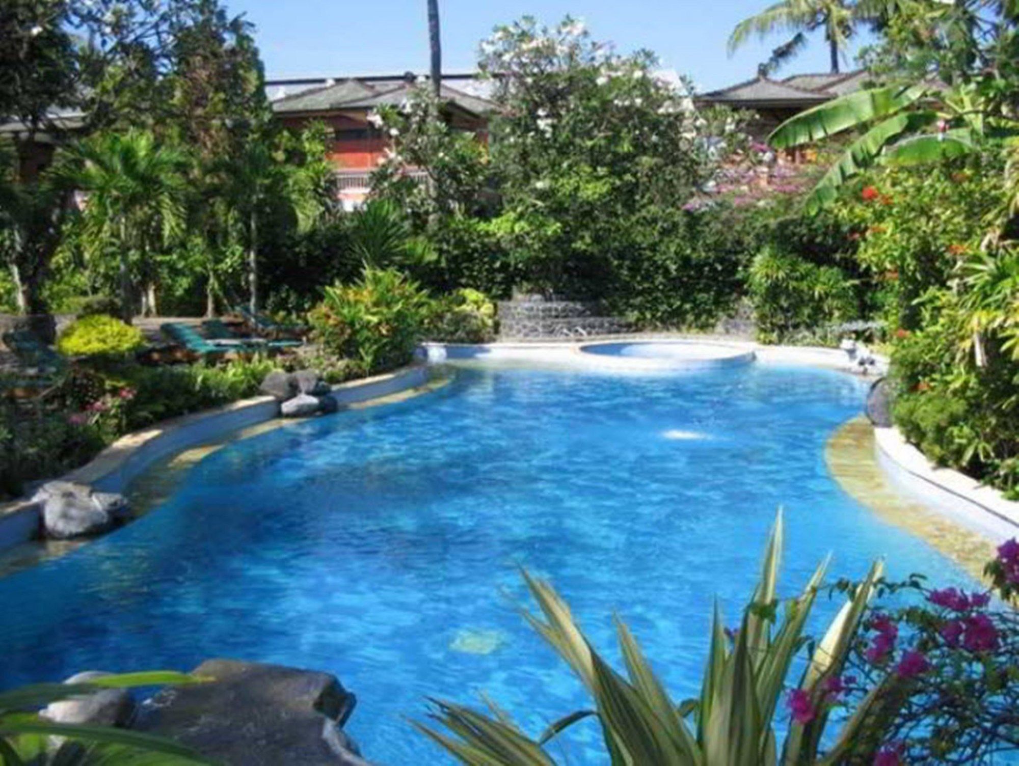 Фото Swastika Bungalows