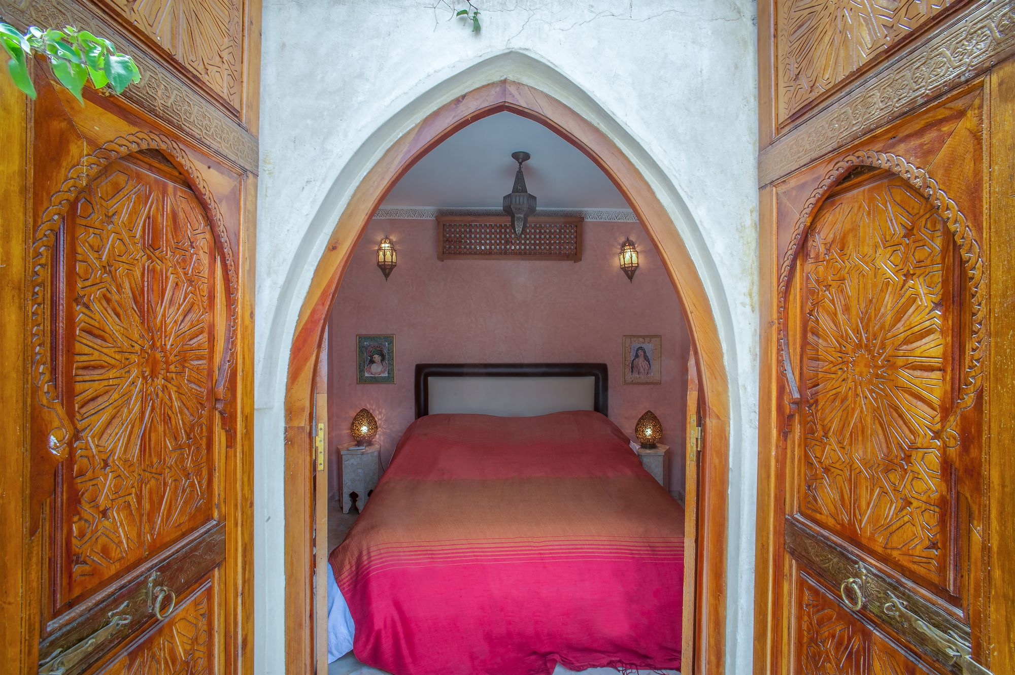 Фото Riad Laurence Olivier