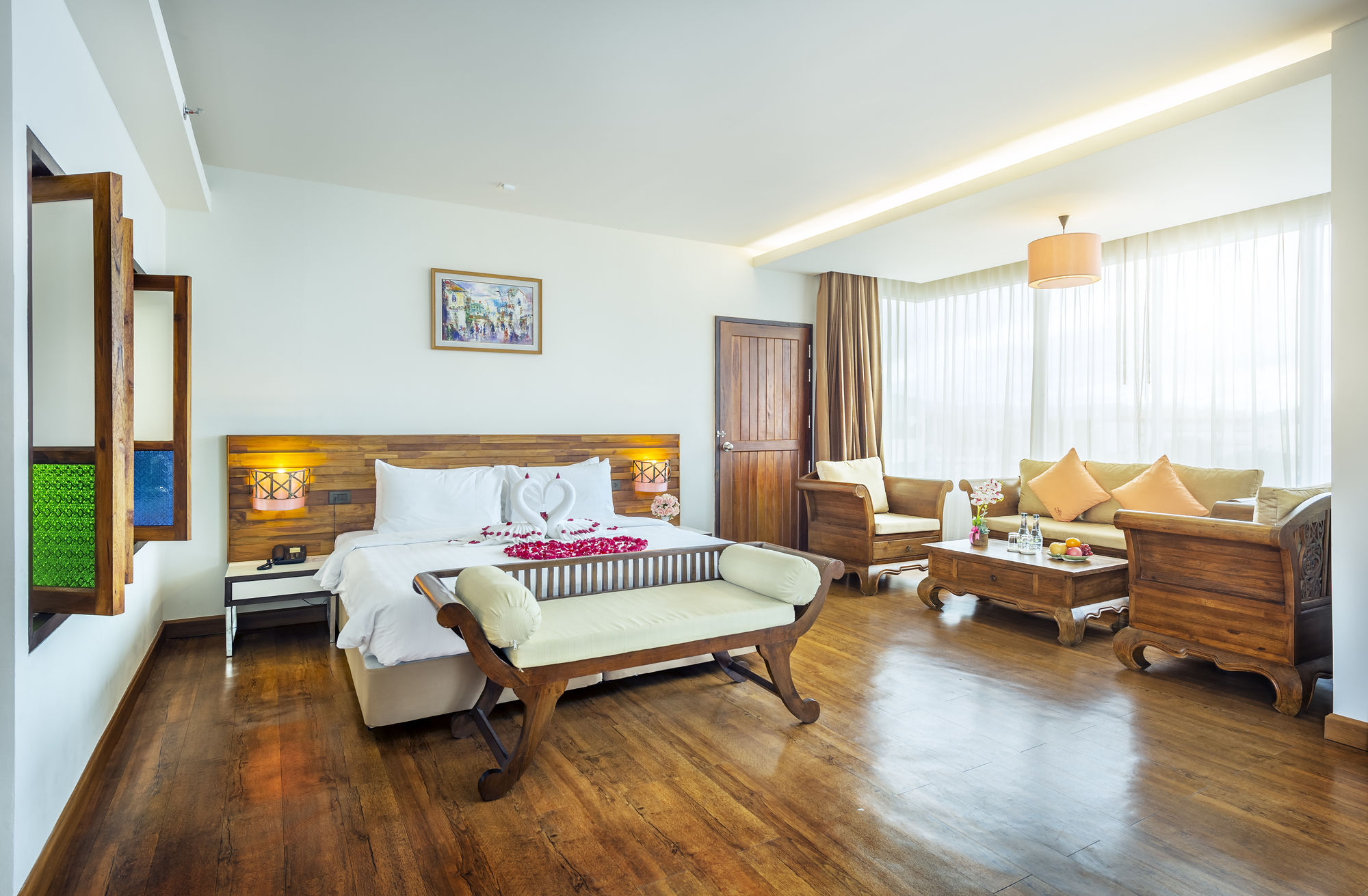 Фото Buri Sriphu Hotel & Convention Centre