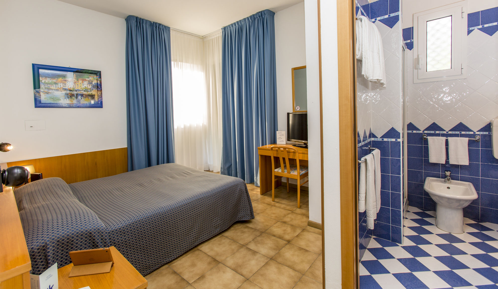 Фото Hotel Touring