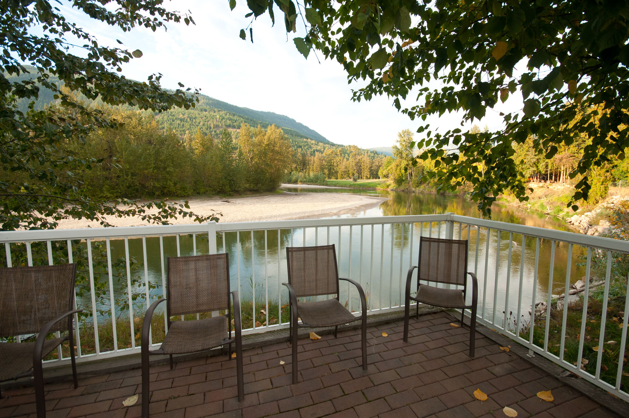 Фото Best Western Sicamous Inn