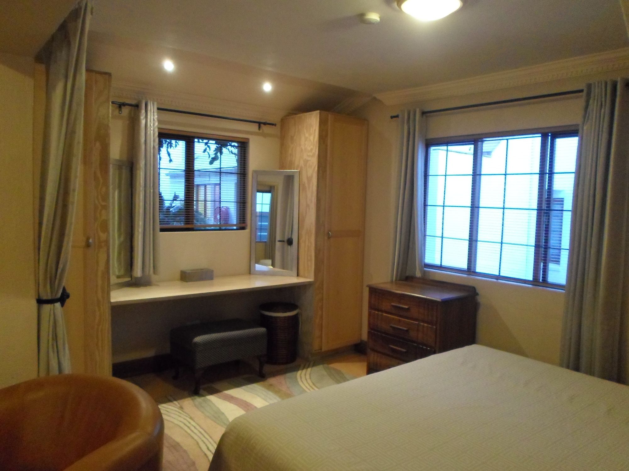 Фото Waterkloof Apartments