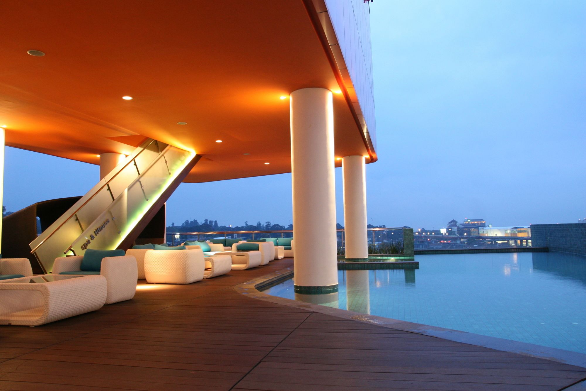 Фото Sensa Hotel