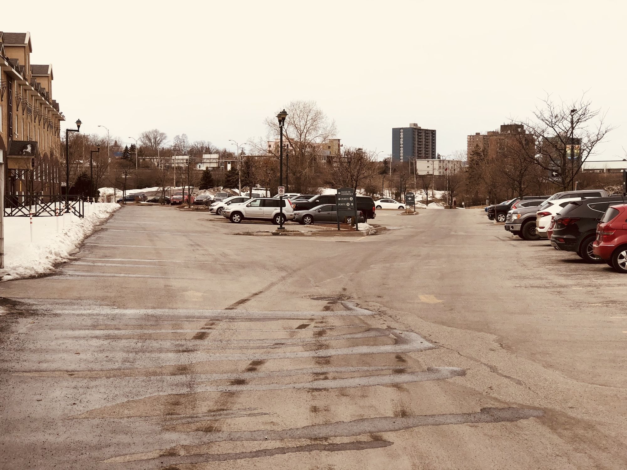 Фото Ramada Plaza by Wyndham Gatineau/Manoir du Casino