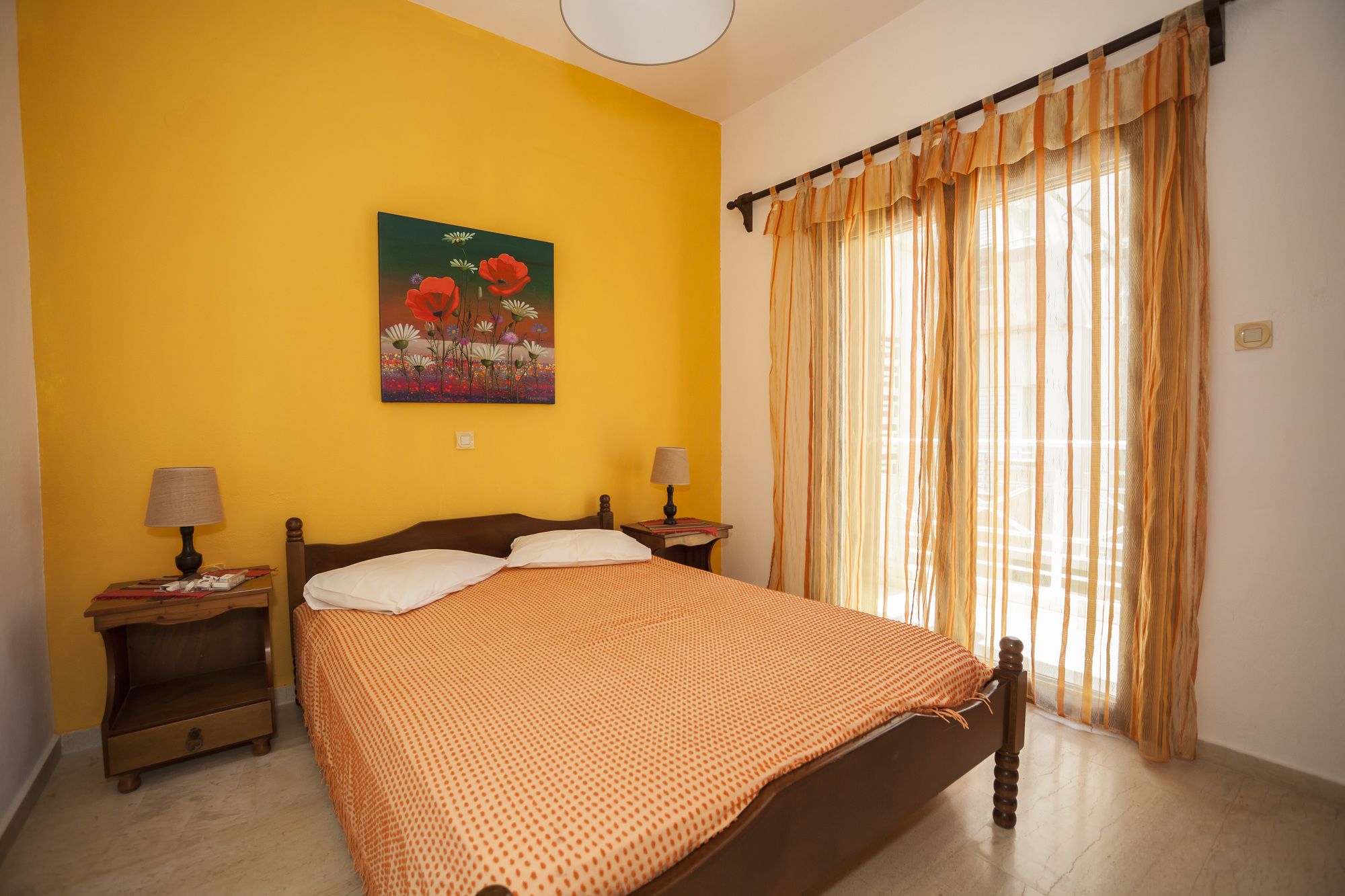 Фото Melas Apartments