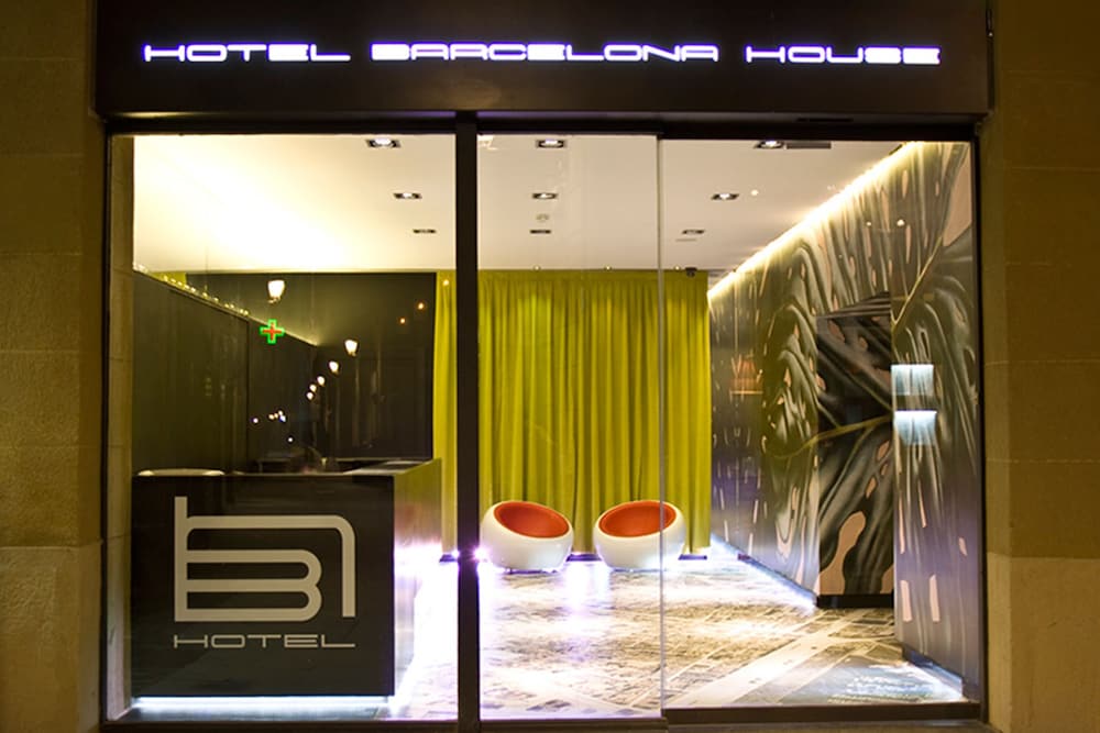 Фото Hotel Barcelona House