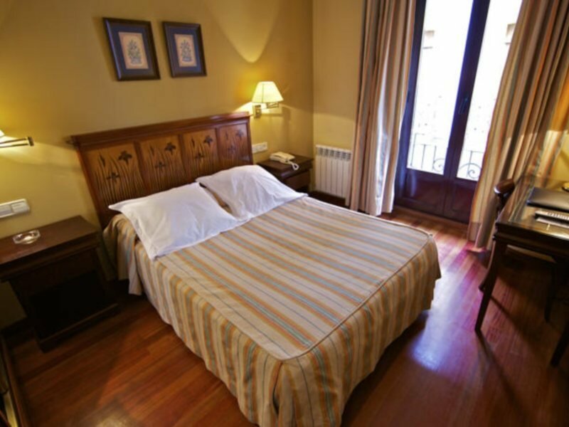 Фото Hotel SPA Paris