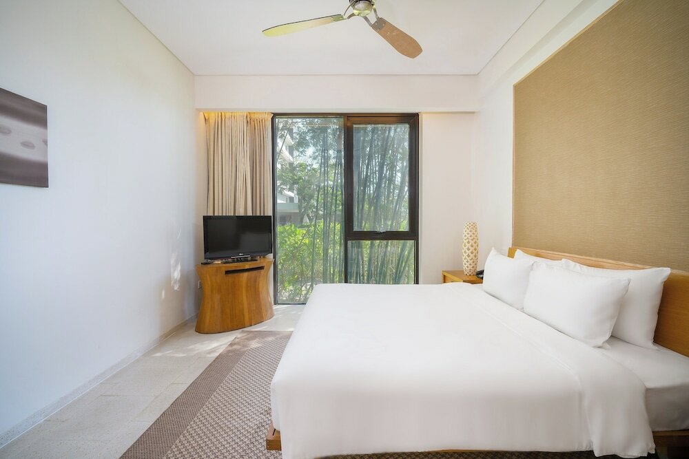 Фото Collections Apartment in Danang Resort