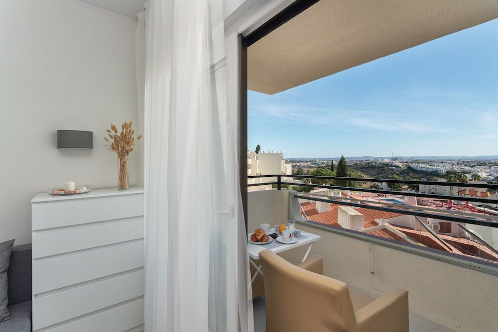 Фото Jardim Cozy Apartment with 2 swimming pools near the Old Town