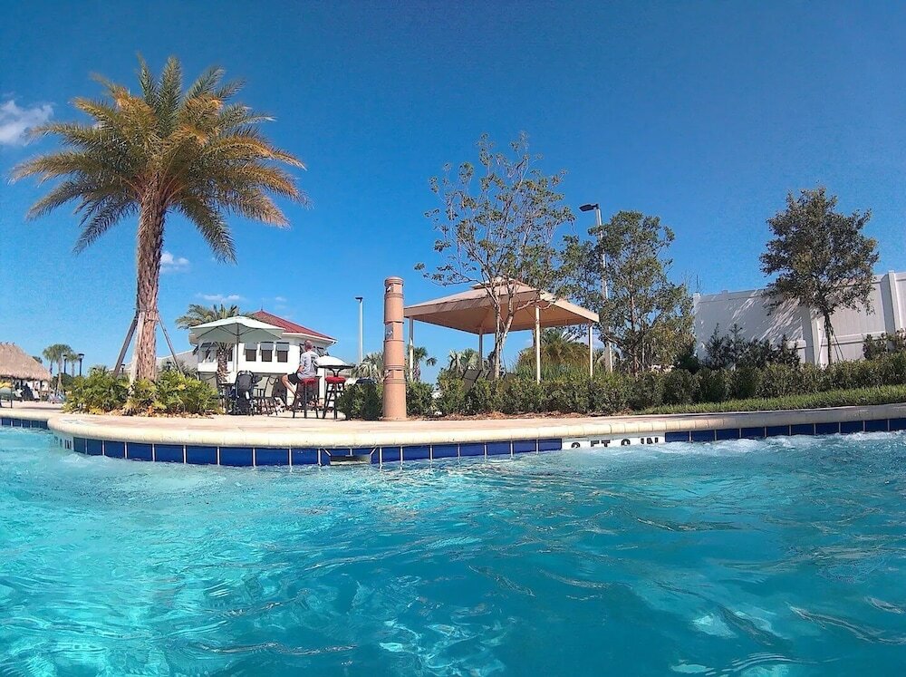 Фото Jurassic Water View @storey Lake by Shine Villas! Sleeps up to 24! № 021