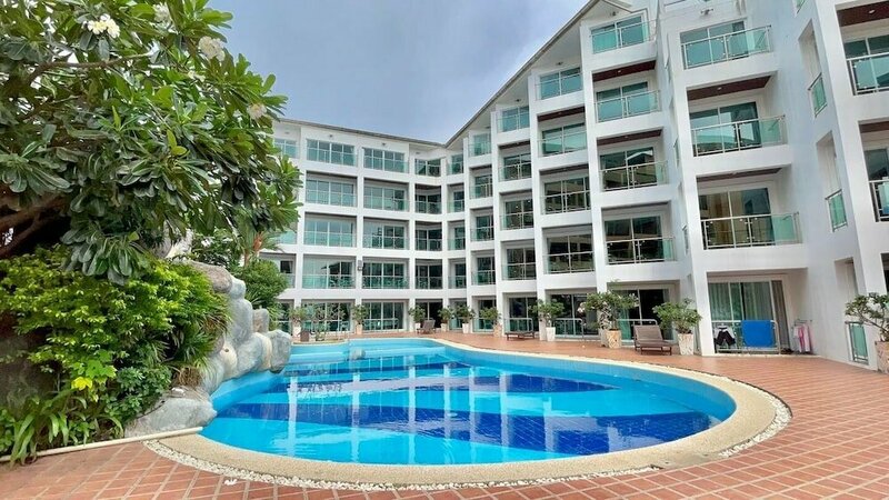 Гостиница Dragon Beach Resort Jomtien Pattaya в Паттайе