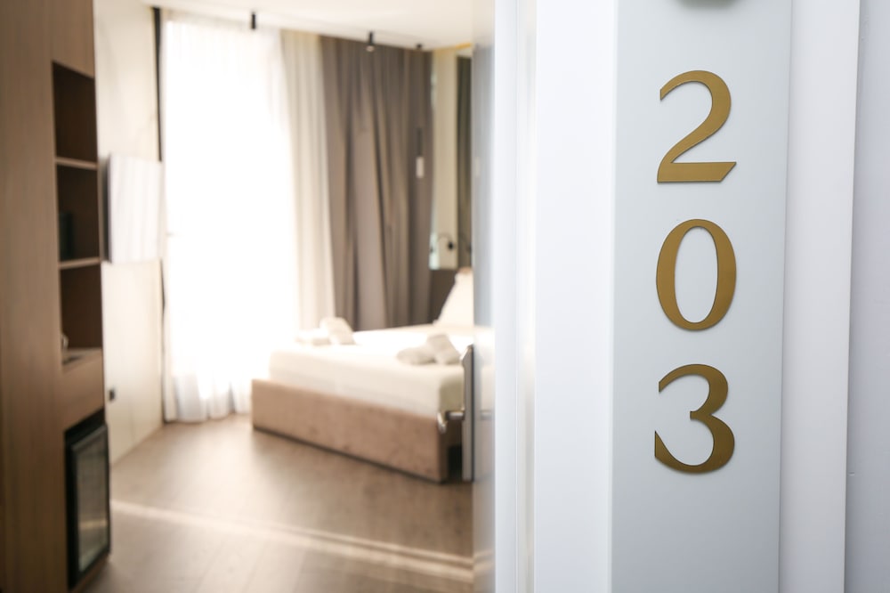 Фото Charm Hotel