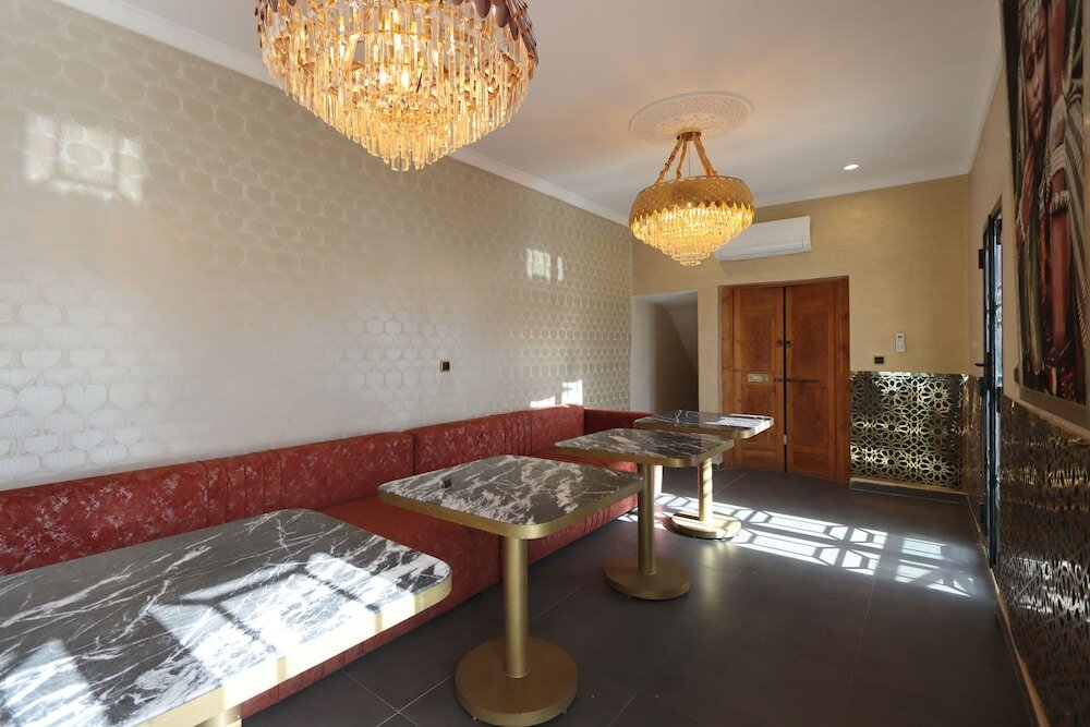 Фото Riad la fayette bed & breakfast