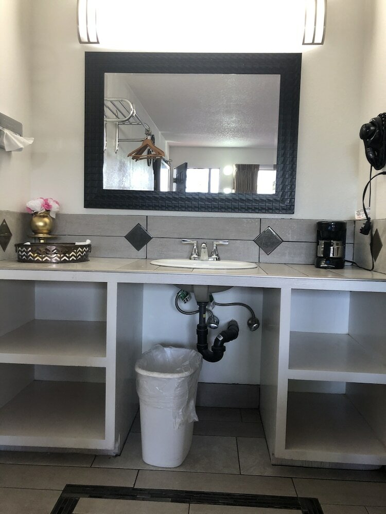 Фото Dunes Motel