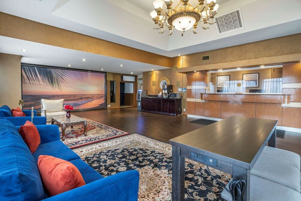 Фото Best Western Plus South Bay Hotel