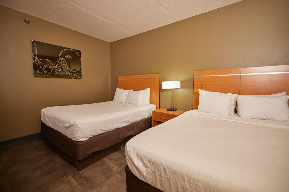 Фото Adventureland Inn