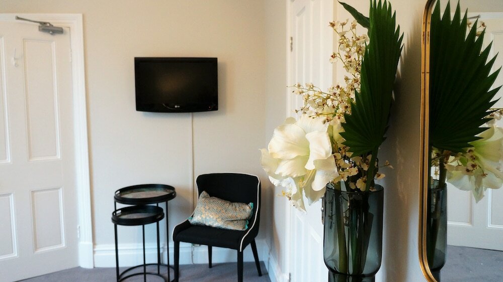 Фото The Lawn Guest House