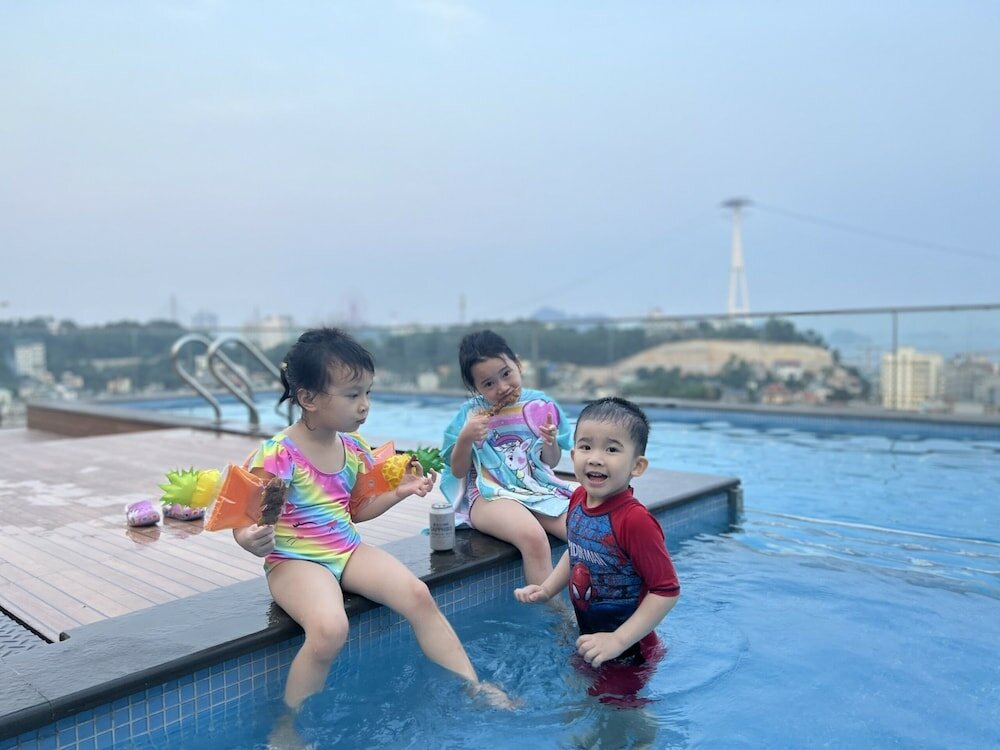 Фото The Light Hotel