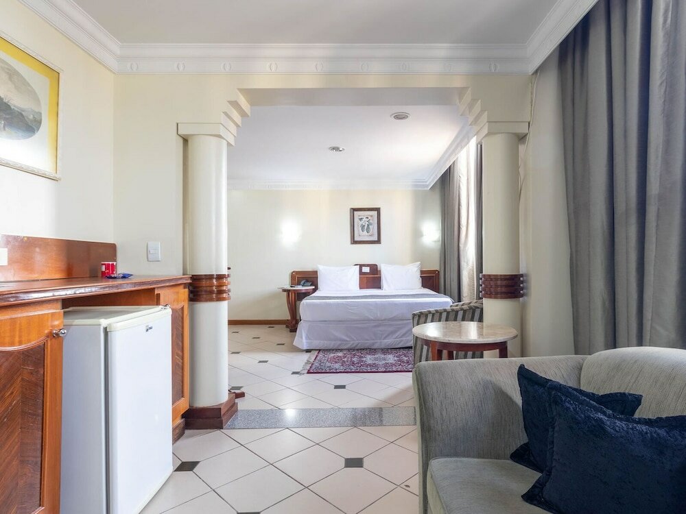 Фото Umuarama Plaza Hotel