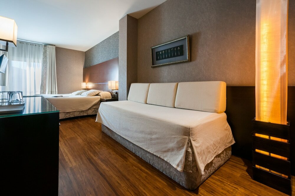 Фото Hotel Colonial Barcelona