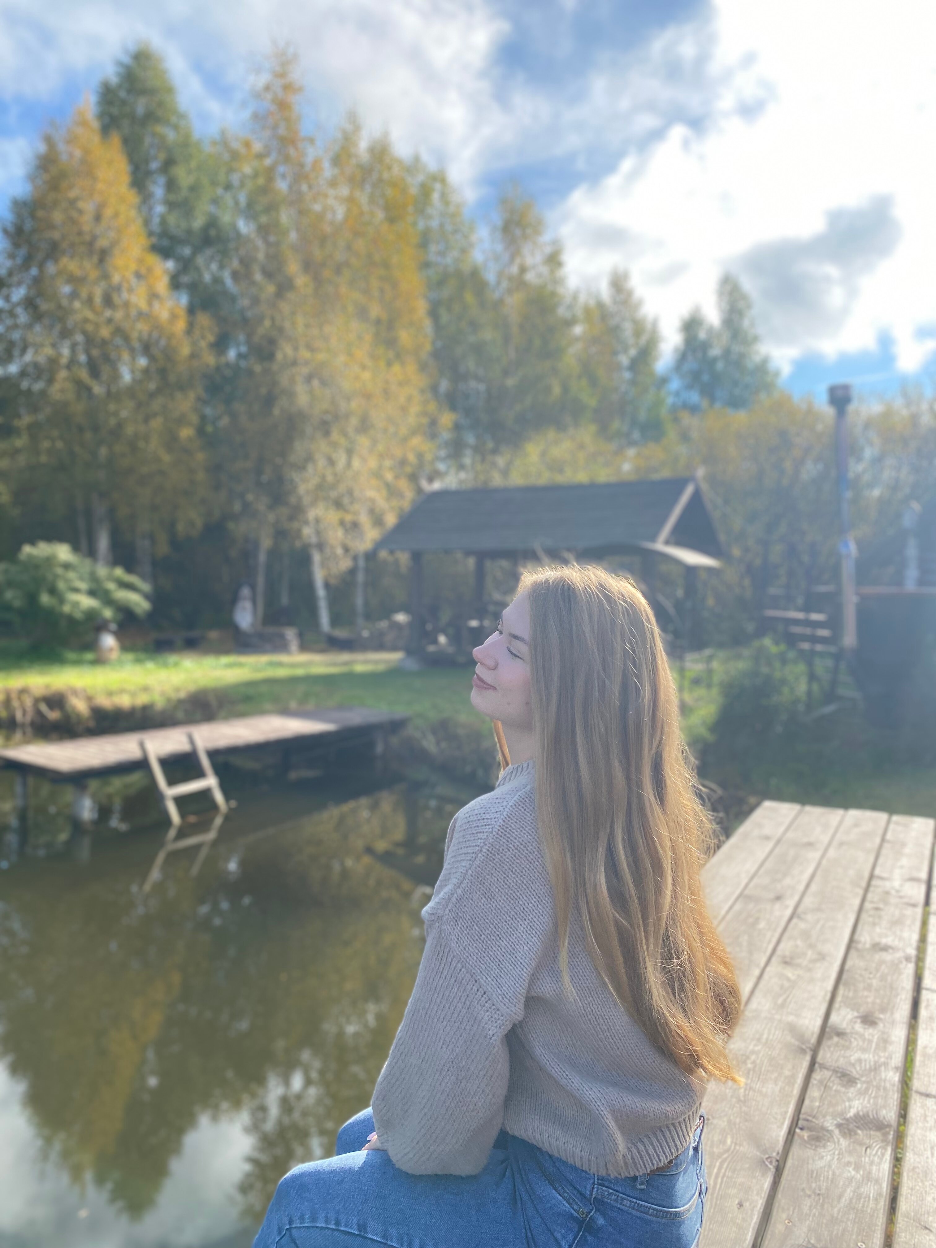 Фото Дом у пруда