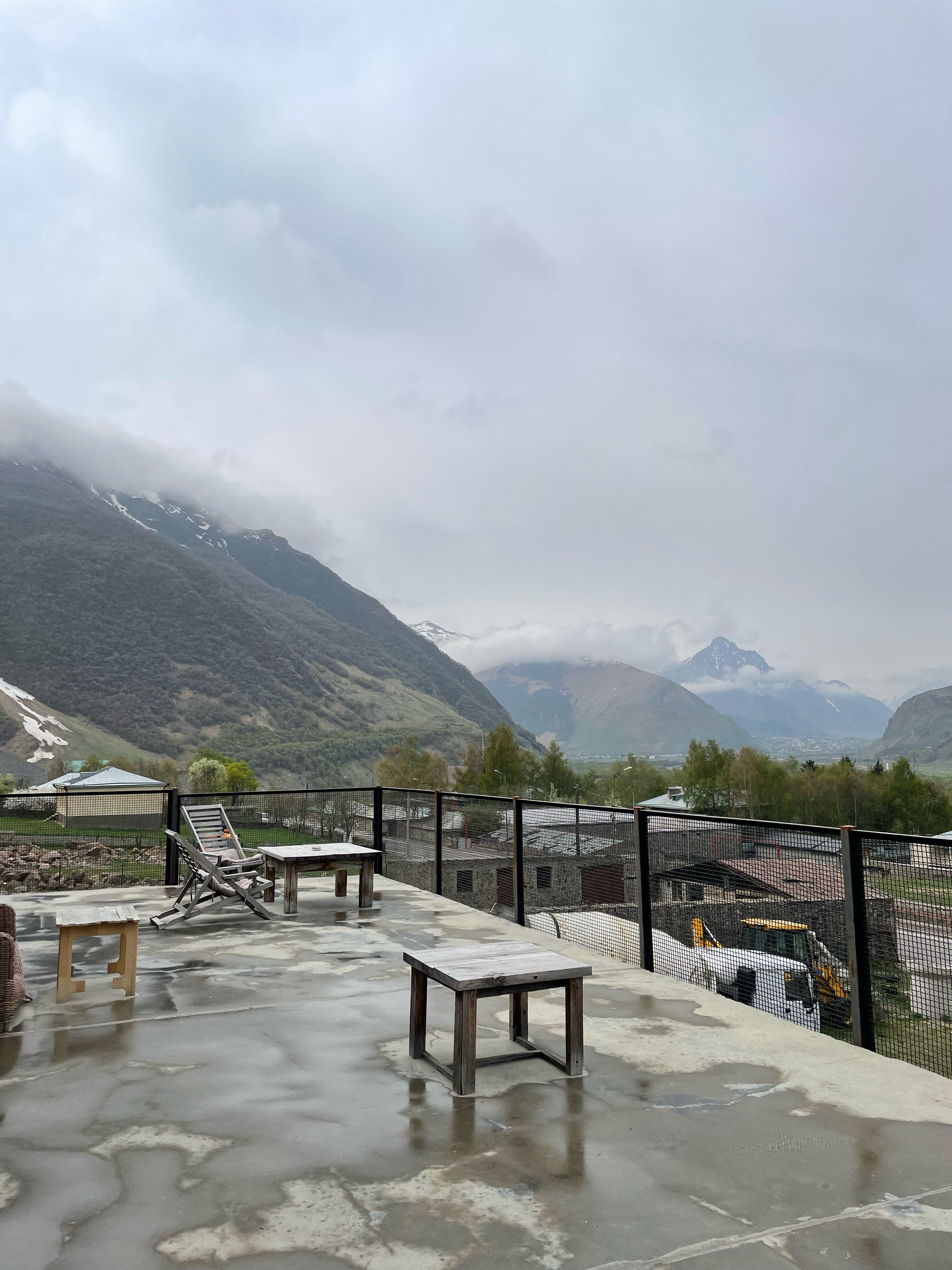 Фото Hotel Misty Mountain