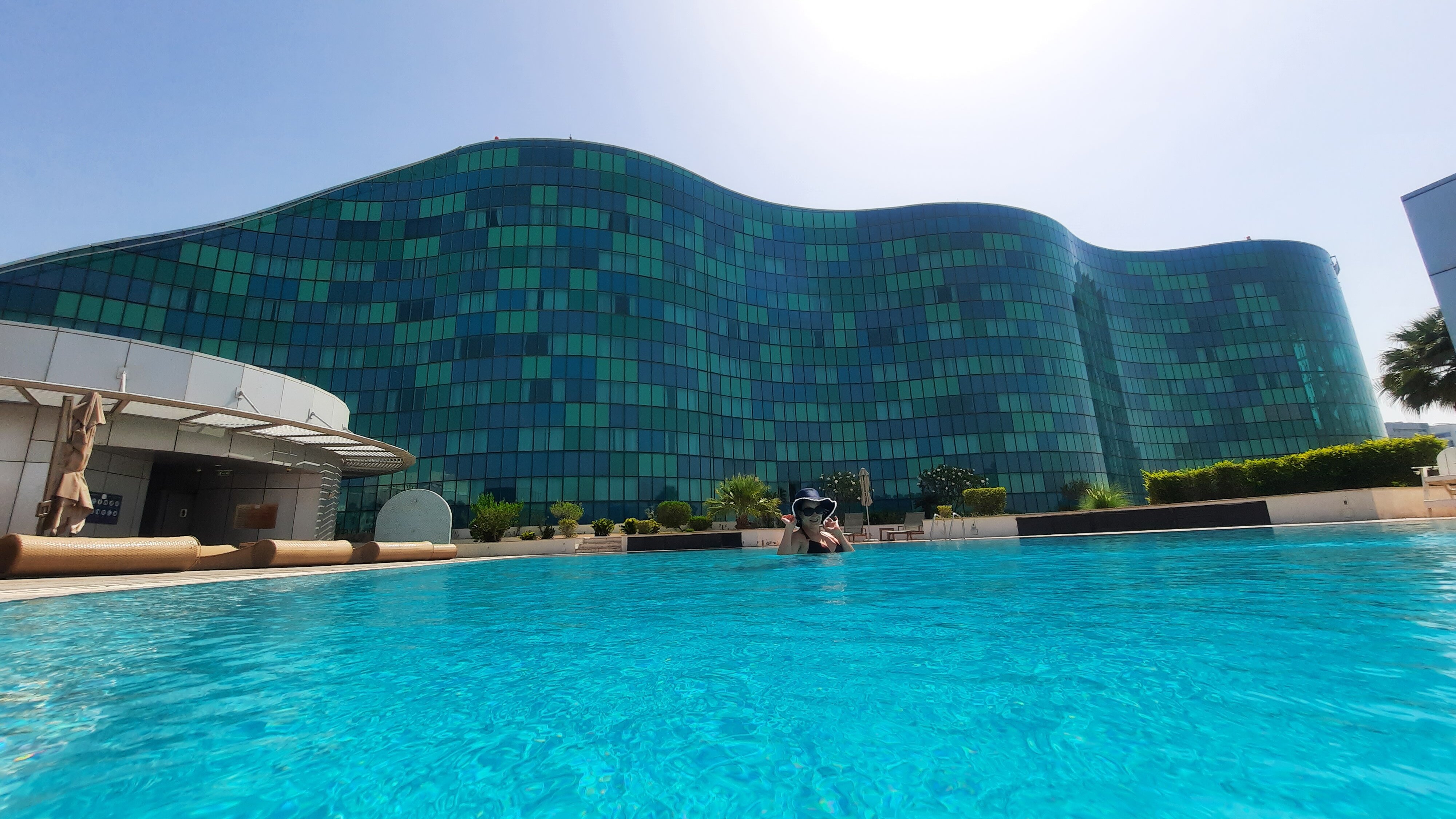 Фото Millennium Al Rawdah Hotel