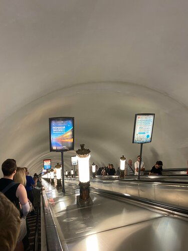 Площадь Восстания (Санкт-Петербург, площадь Восстания, 2), станция метро в Санкт‑Петербурге