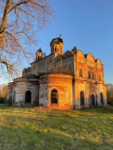 Orthodox church Tserkov Voskreseniya Khristova V Kyrmyzhe, Kirov Oblast, photo