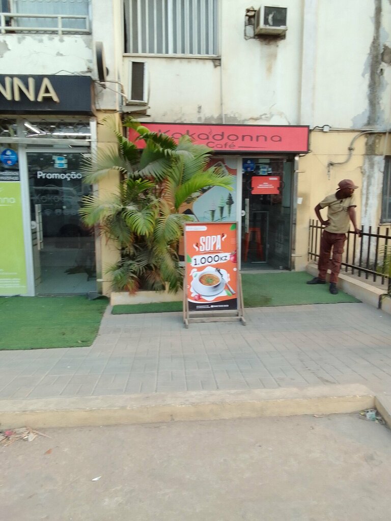 Cafe Kakadonna, Loanda, photo