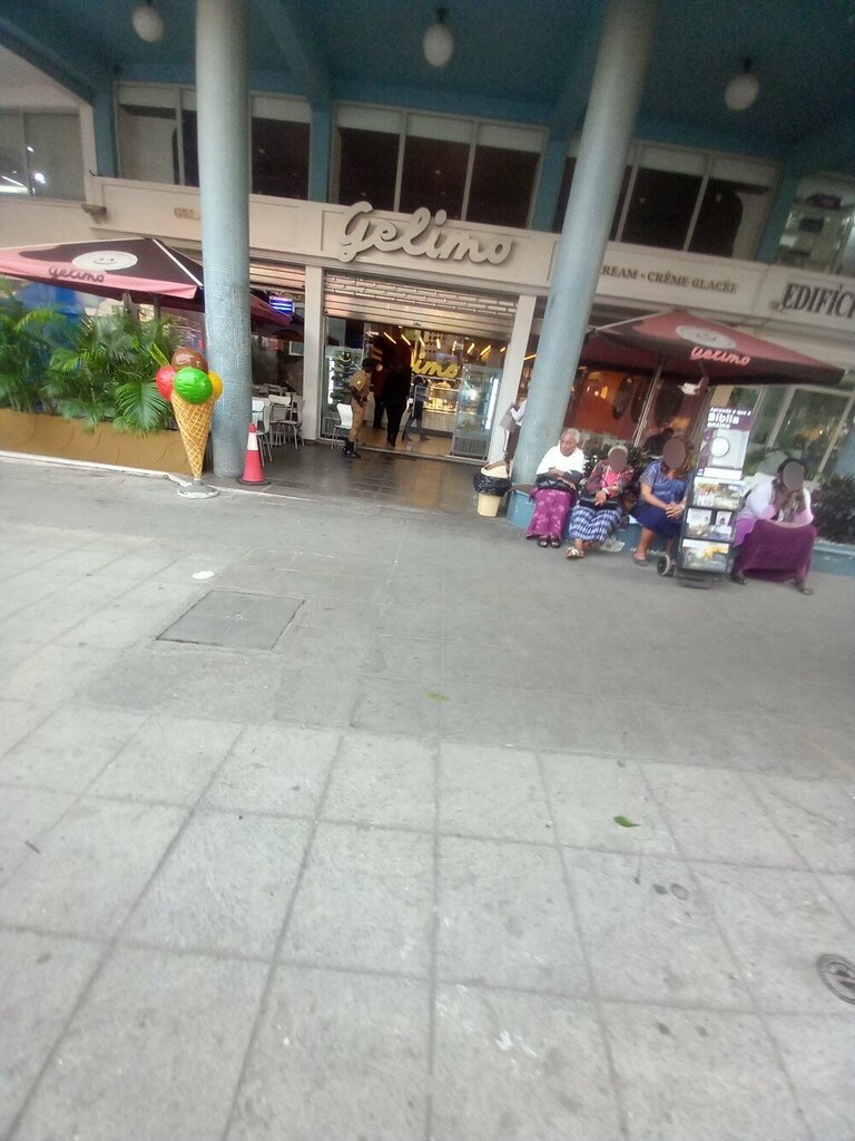 Ice cream Gelino, Loanda, photo