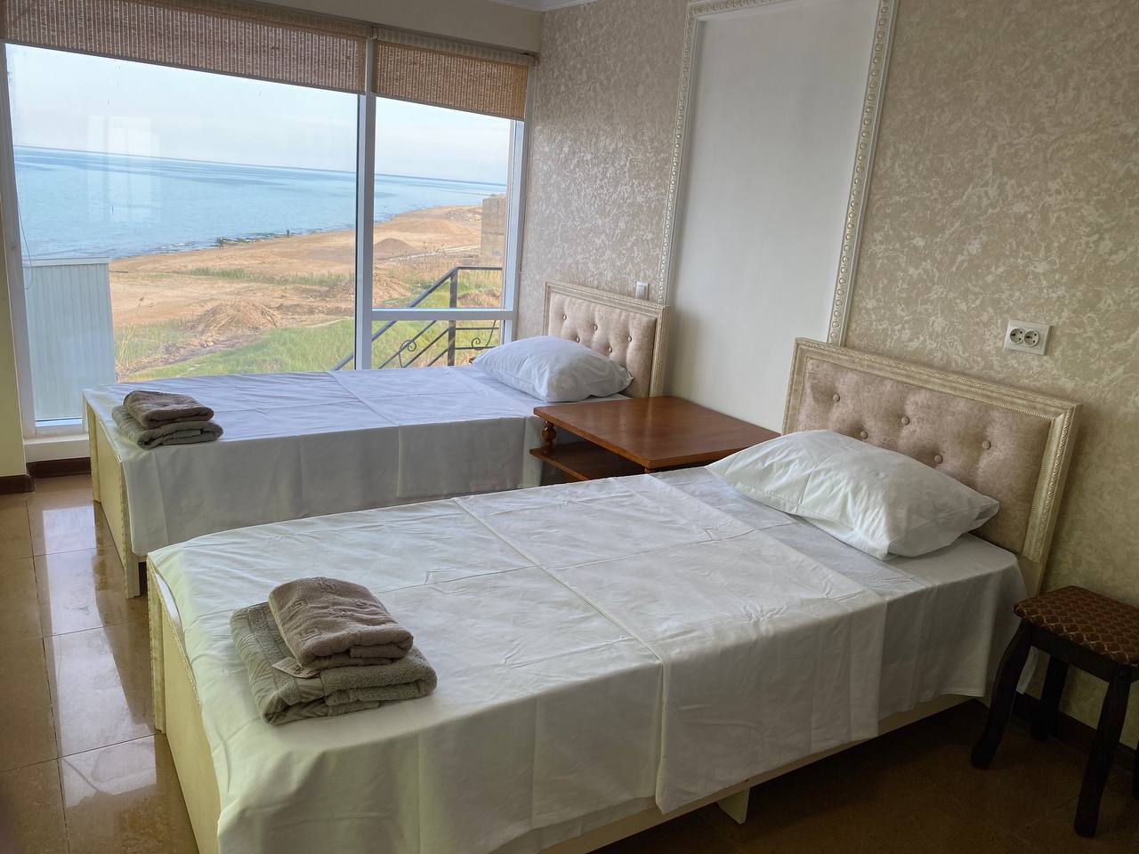 Фото Отель Кавказ