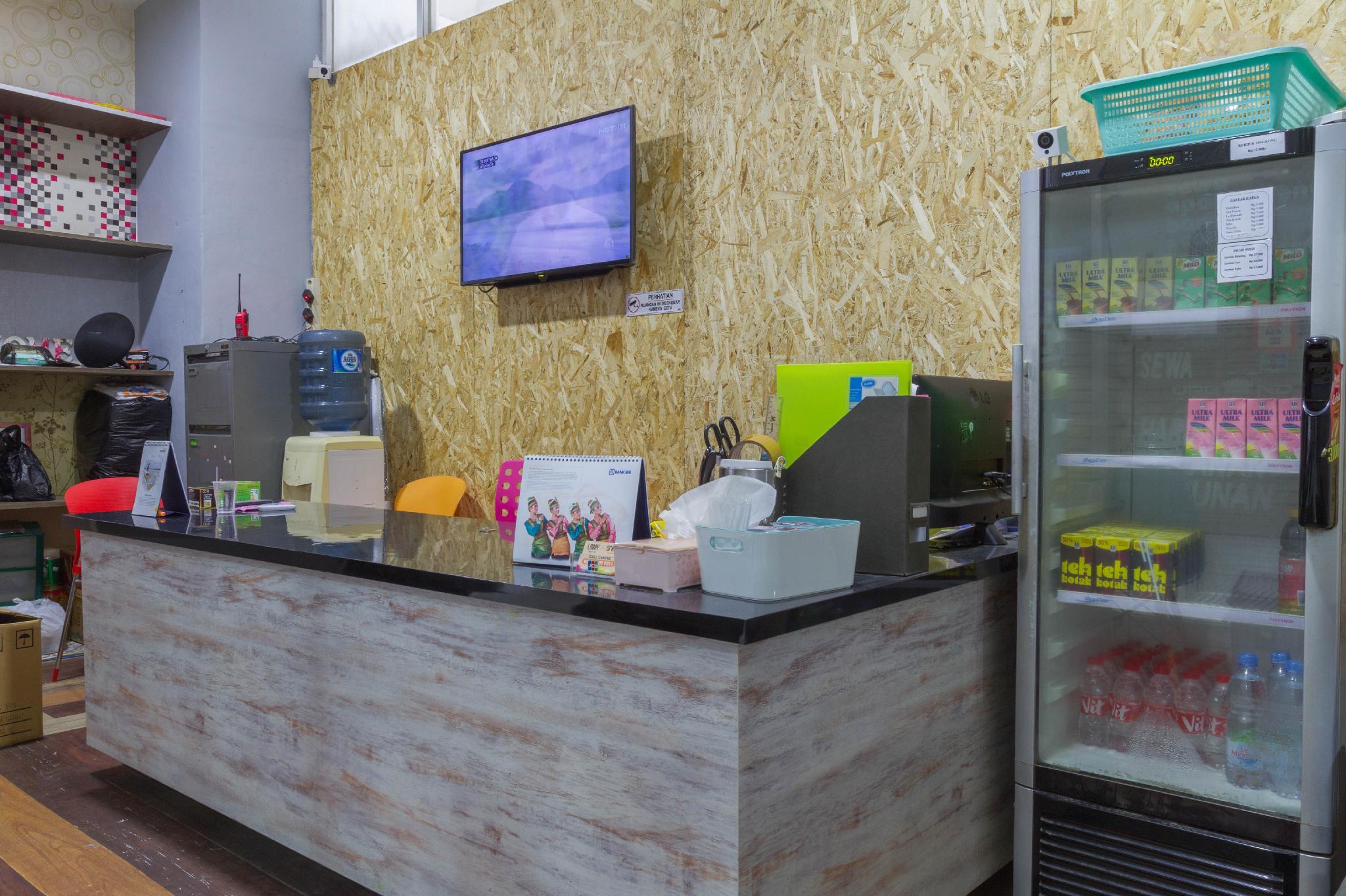 Фото RedDoorz near Cihampelas Walk