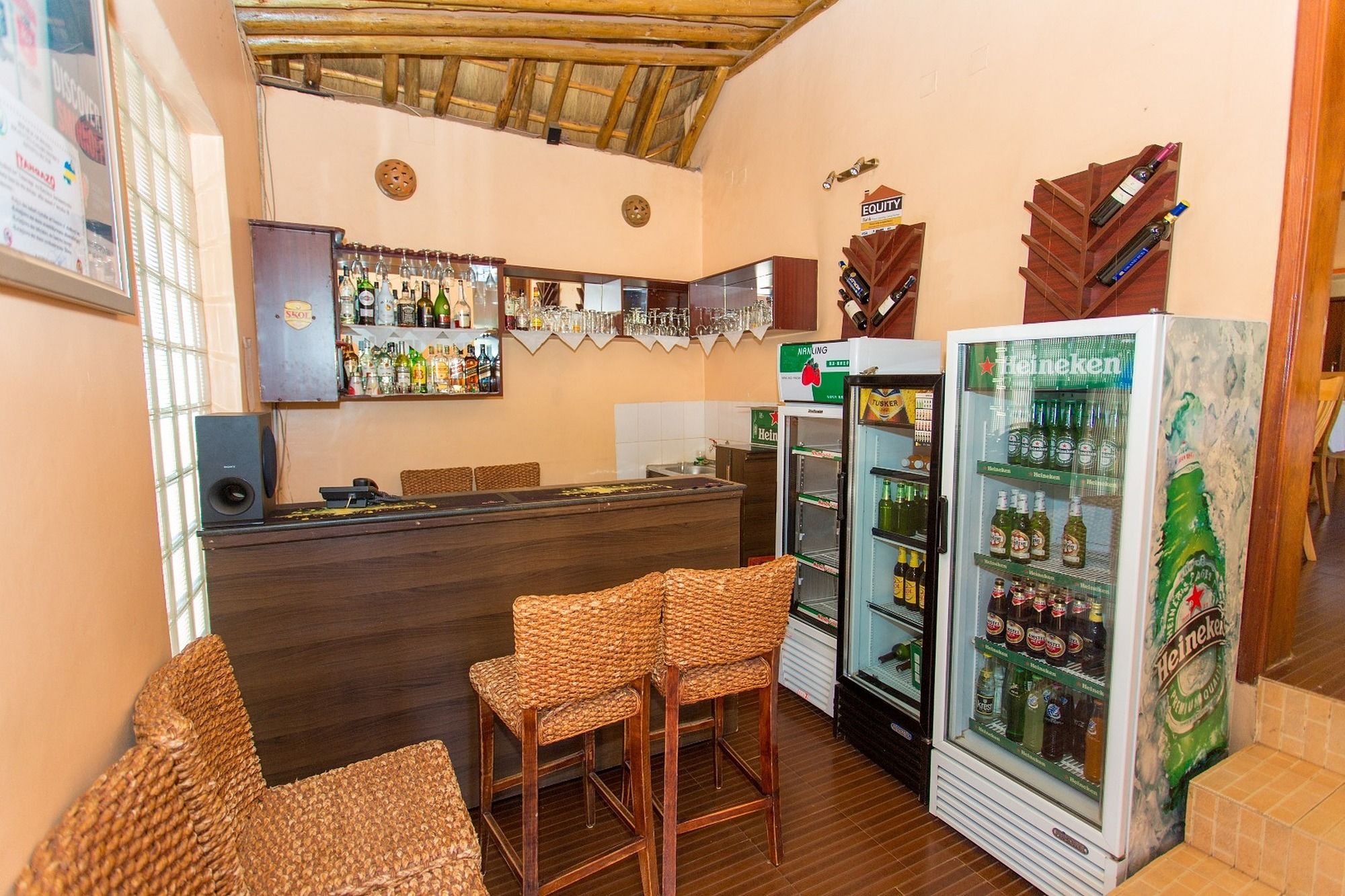 Фото The Country Inn Hotel