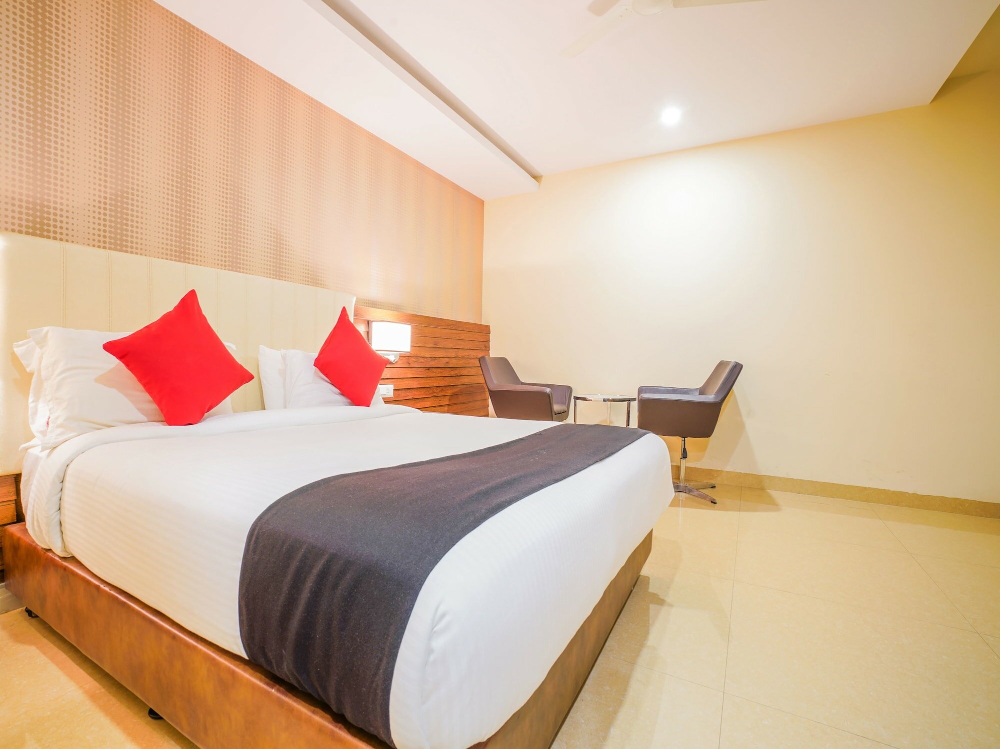 Фото Capital O 23502 Hotel Millennium Grand