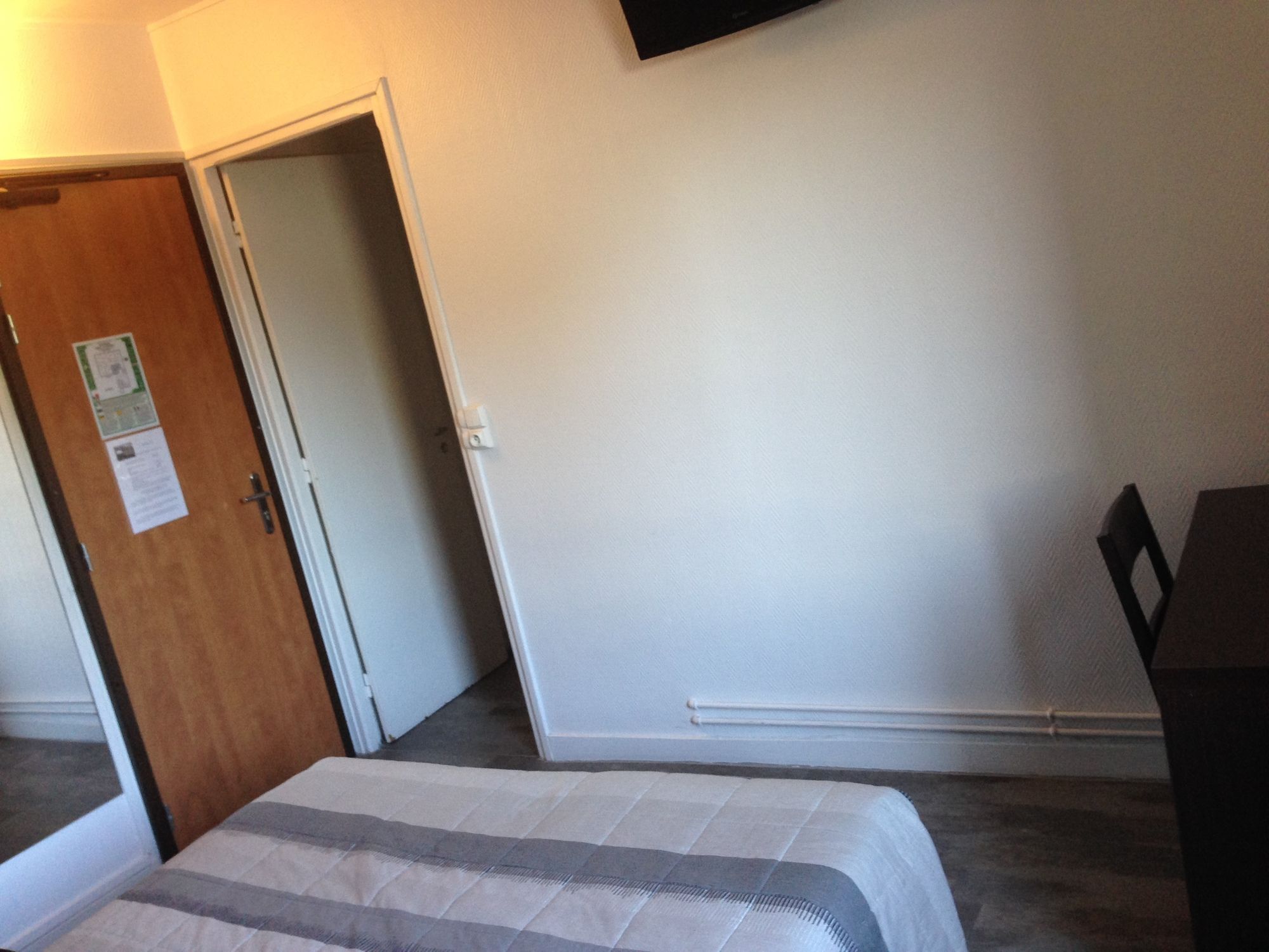 Фото Hôtel Au Spatial