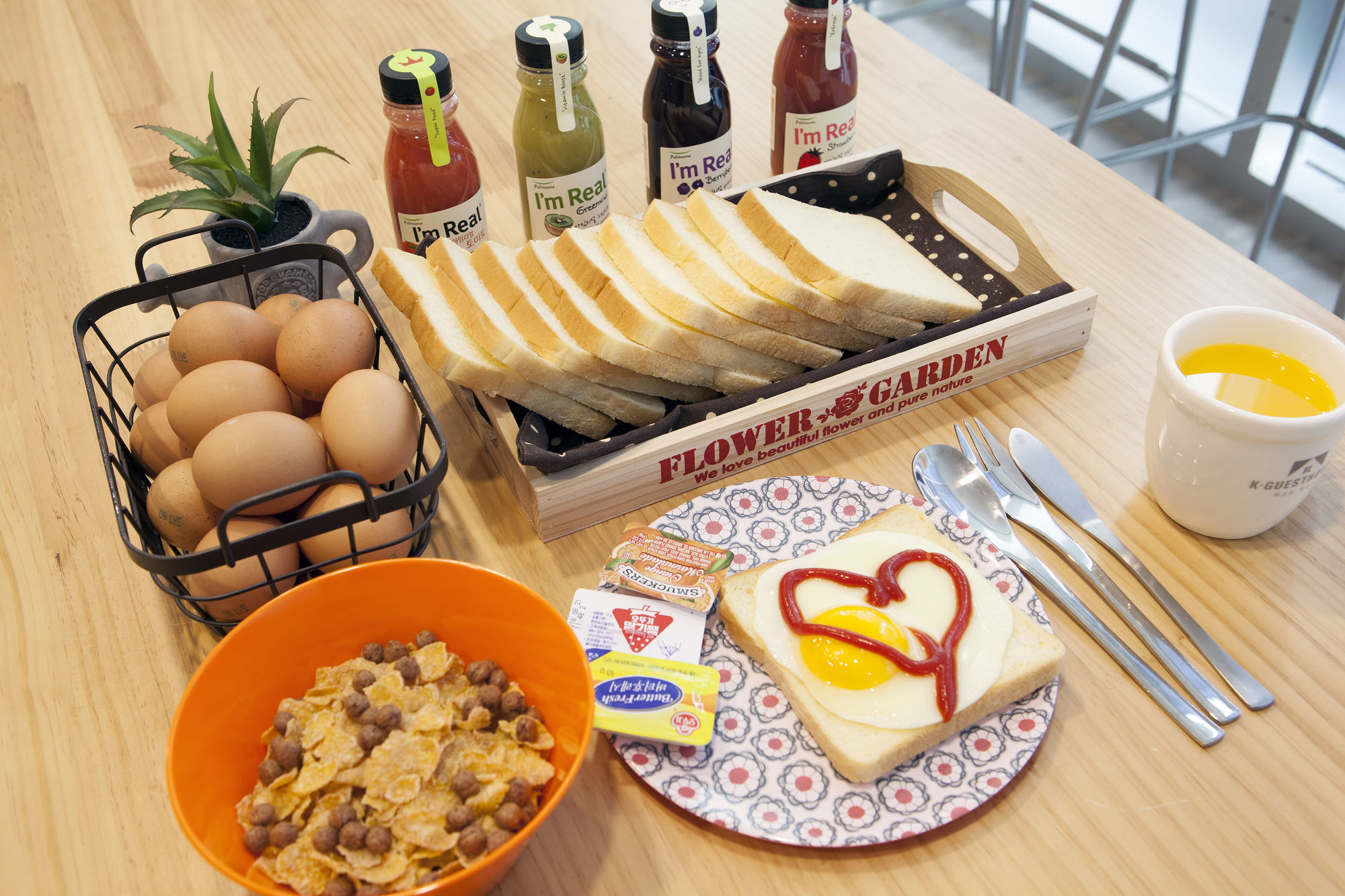 Фото Oyo Hostel Myeongdong 1