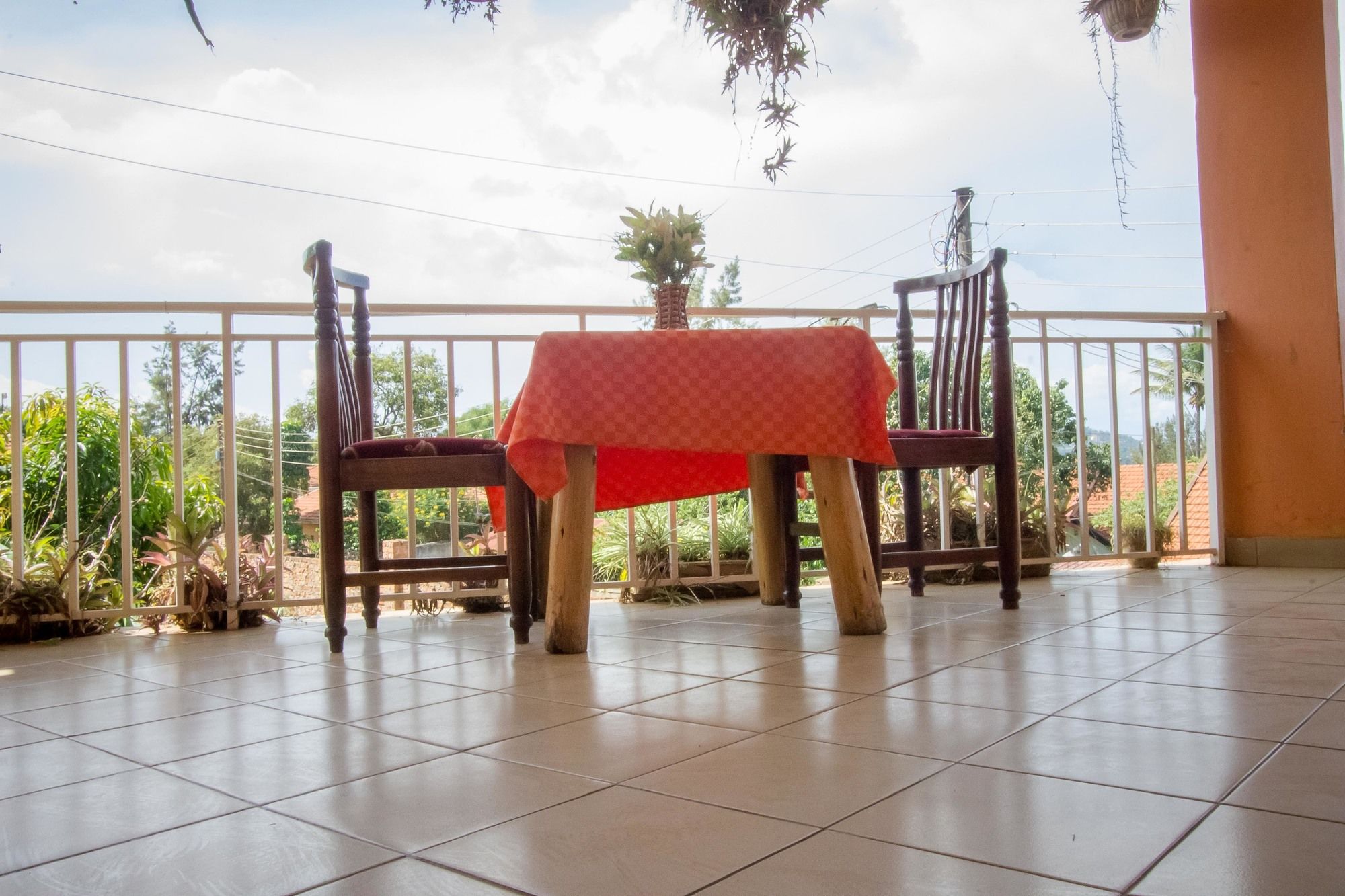 Фото Chez Johnson Hotel