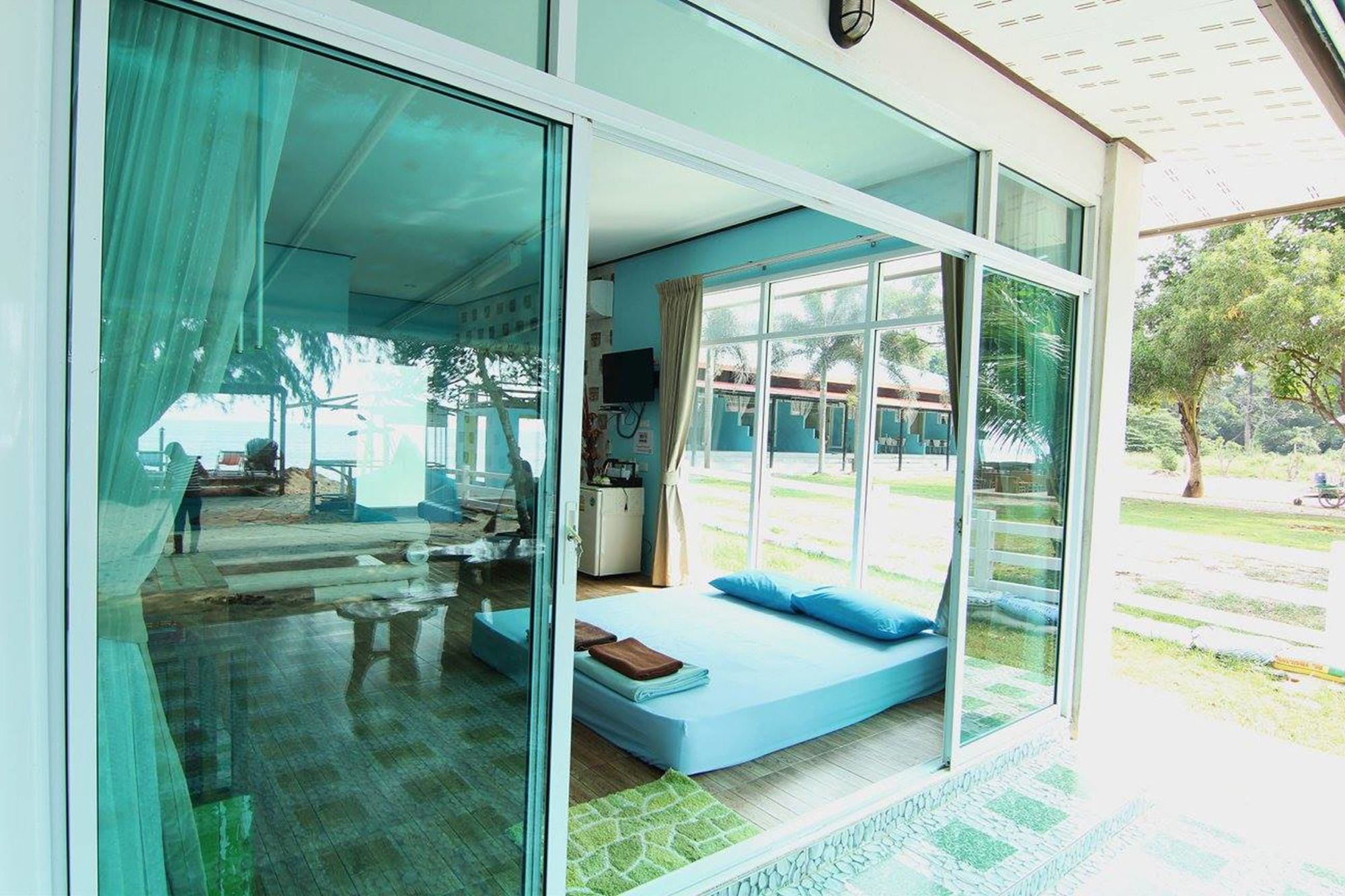 Фото Ton-Aor on the beach resort & restaurant