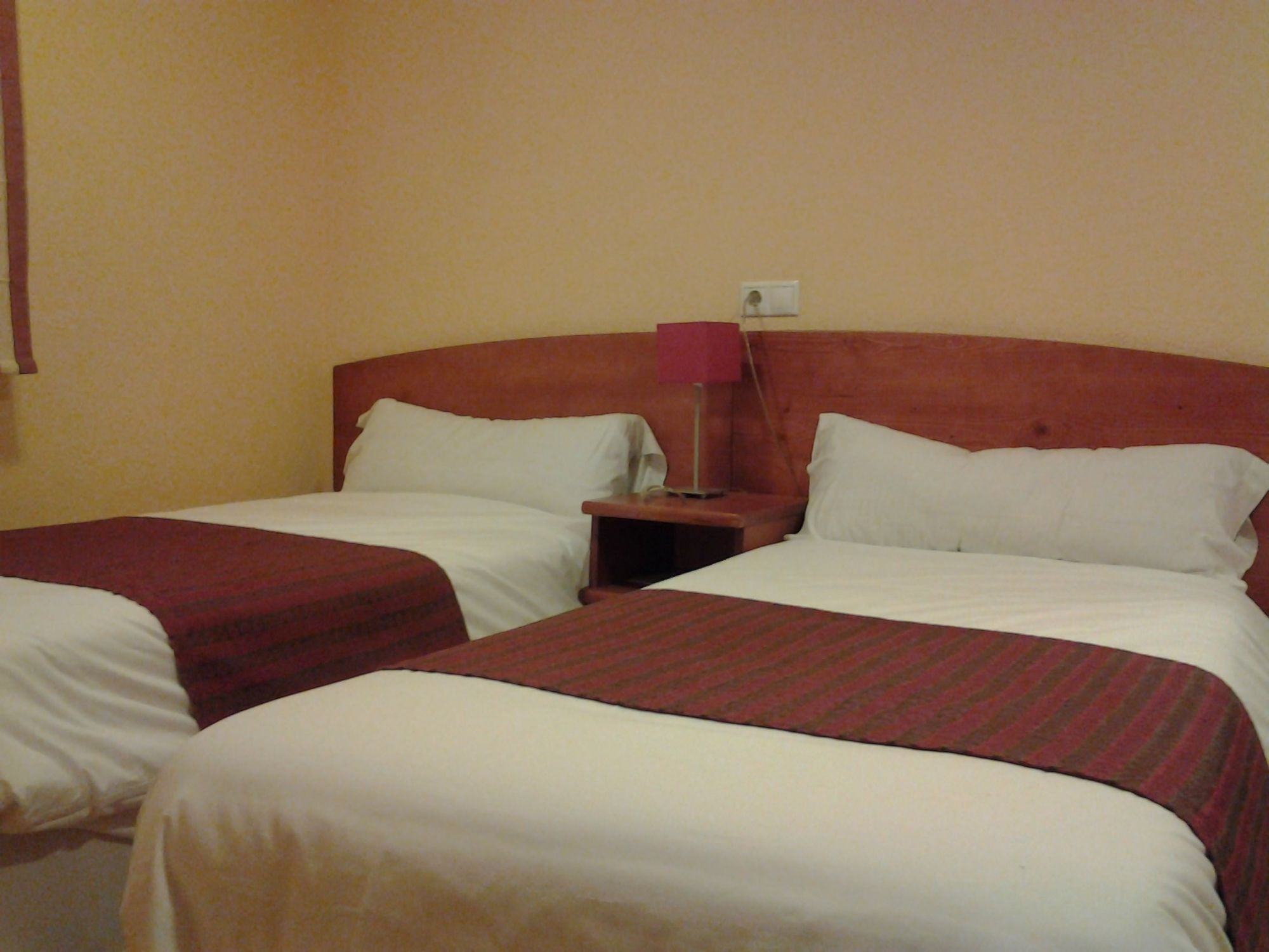 Фото Hostal Restaurante Puerta del Alcázar