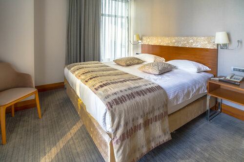Гостиница Discovery Hotel в Умрание