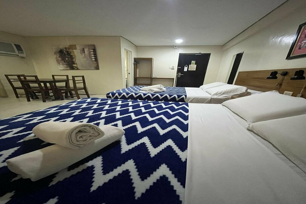 Hotel 11th Street Bed and Breakfast, Bacolod, photo