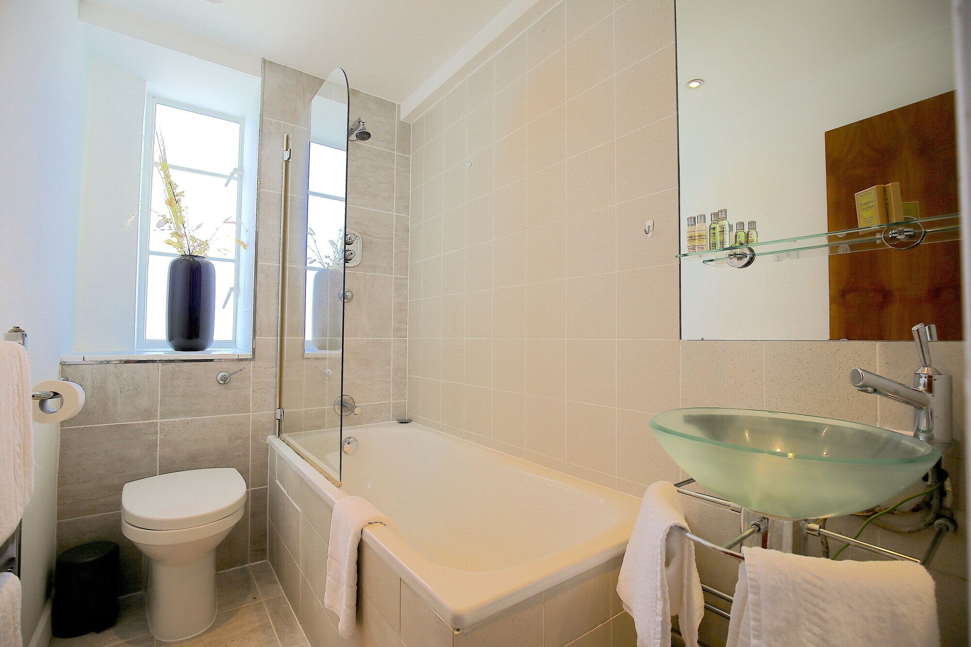 Фото Roland House Apartments