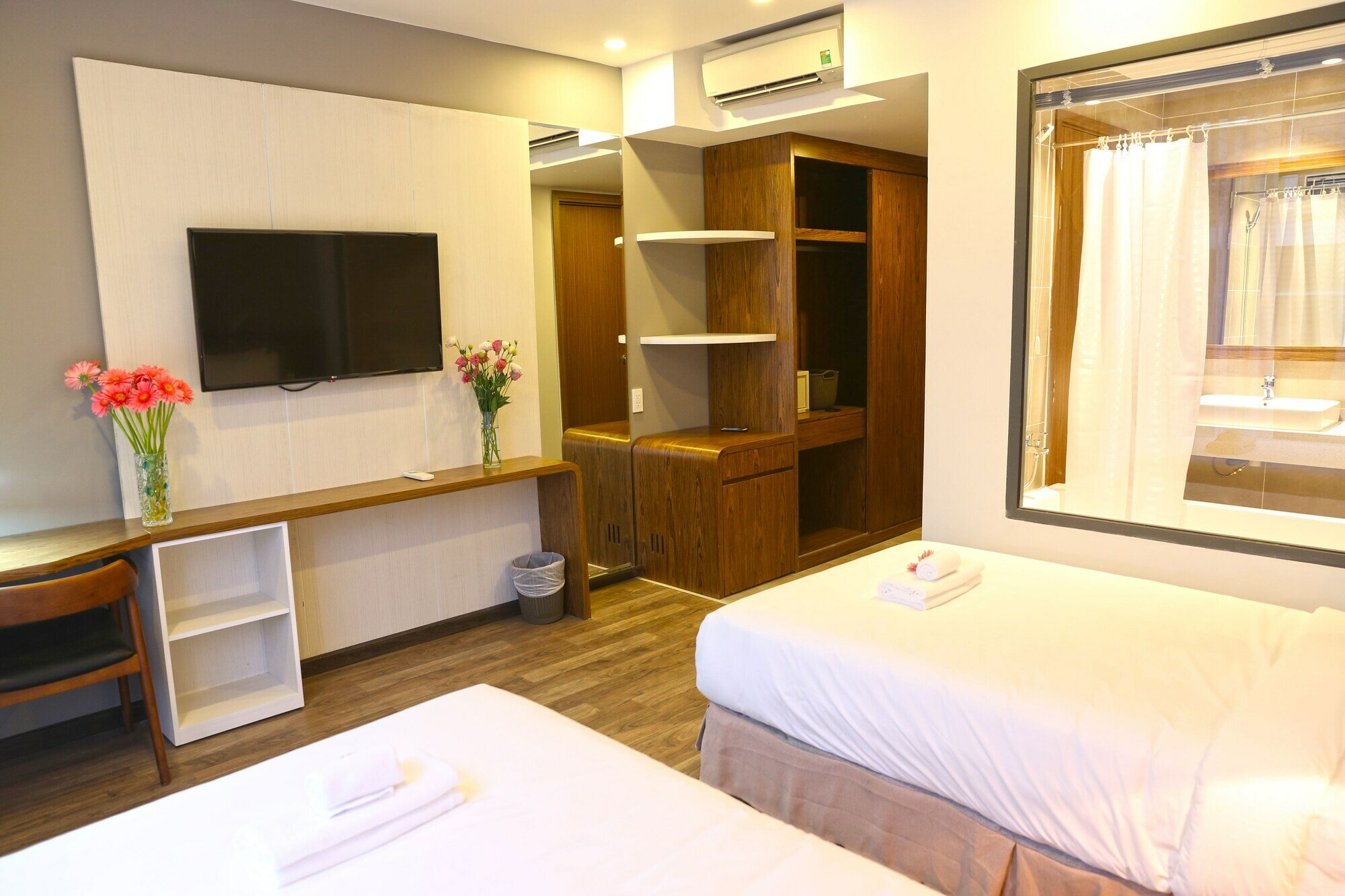 Фото Bizu Royal Hotel