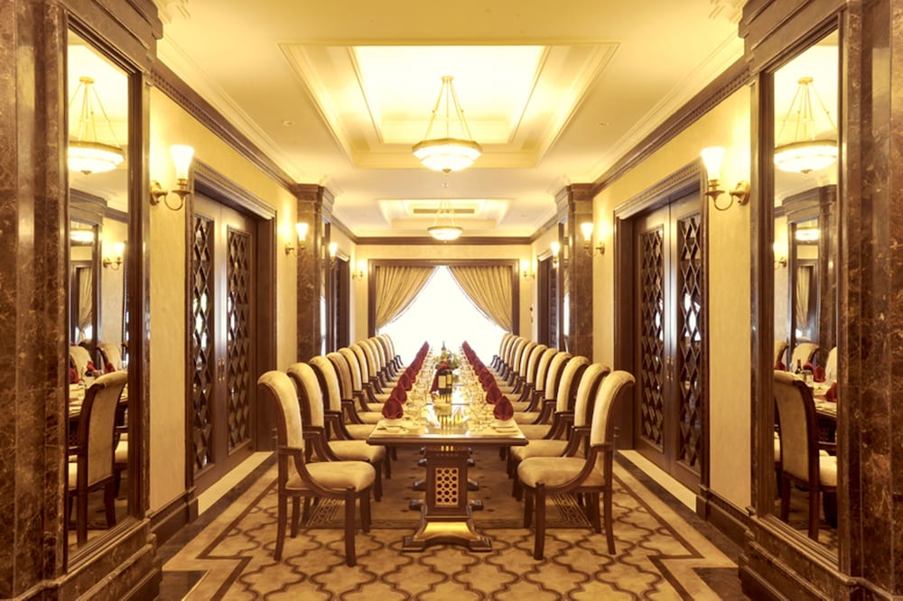 Фото Eldora Hotel