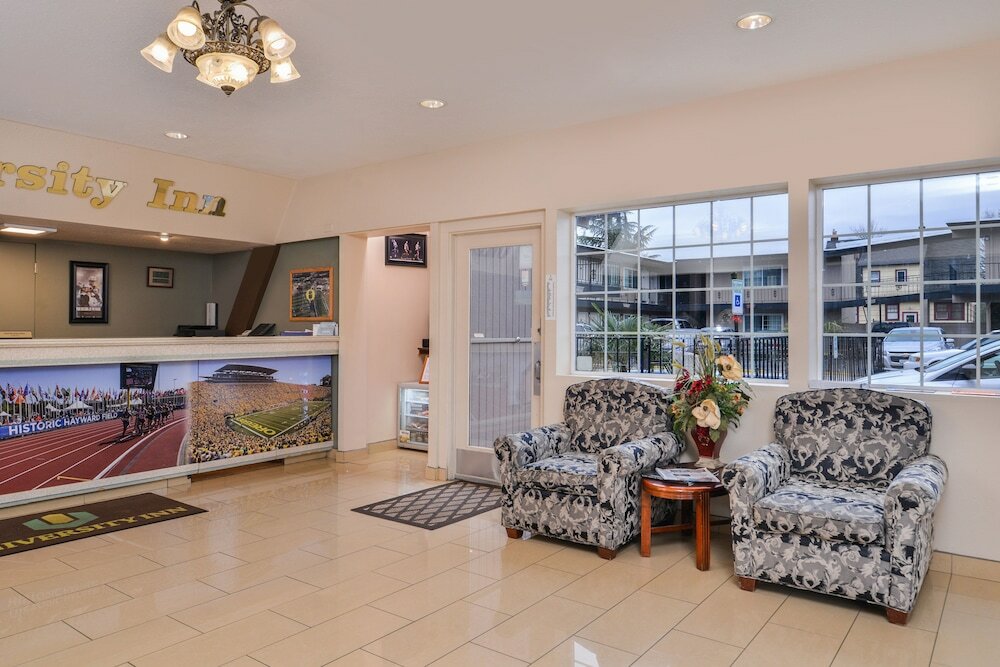 Фото University Inn & Suites